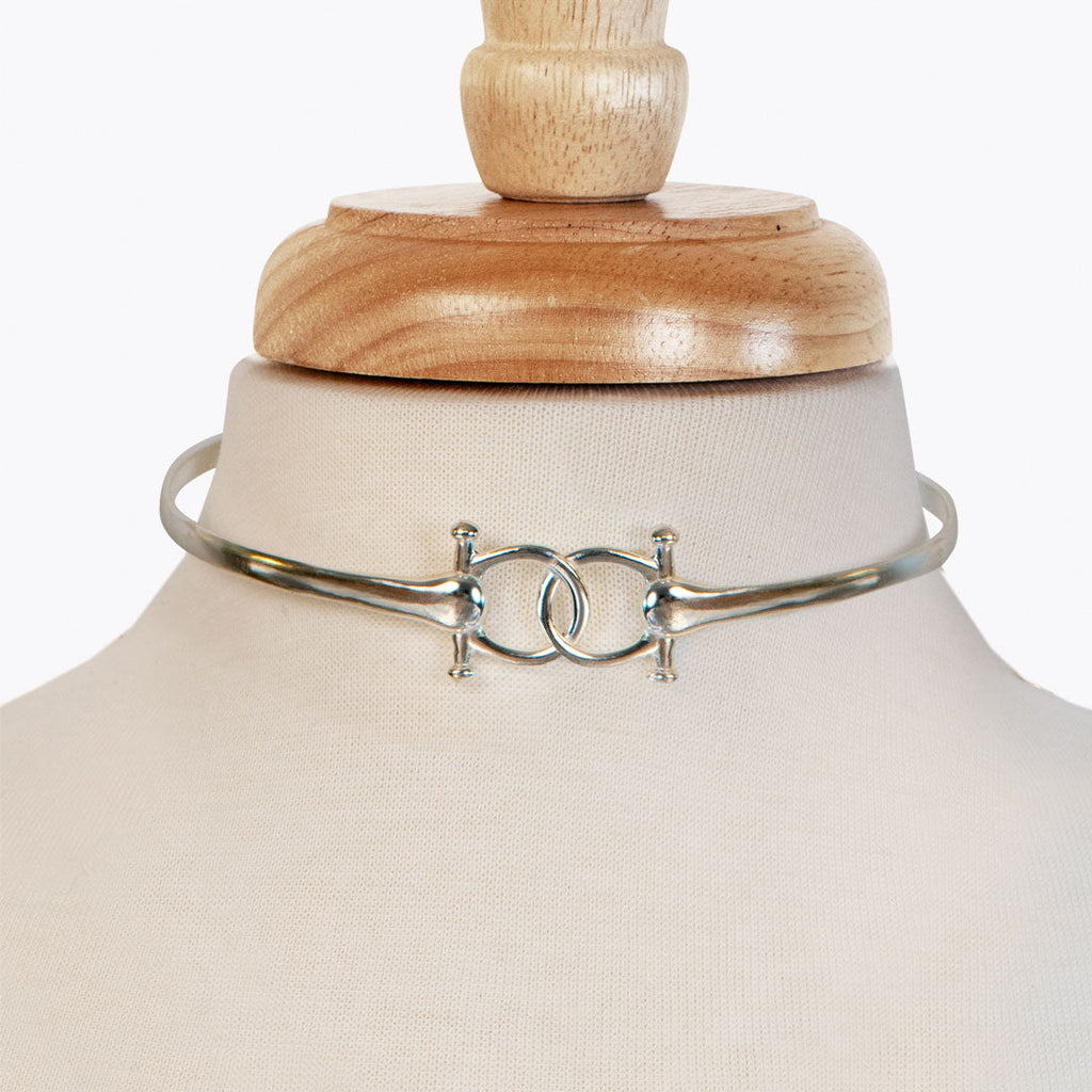 Chapelle - Horseshoe Link Equestrian Necklace in Silver