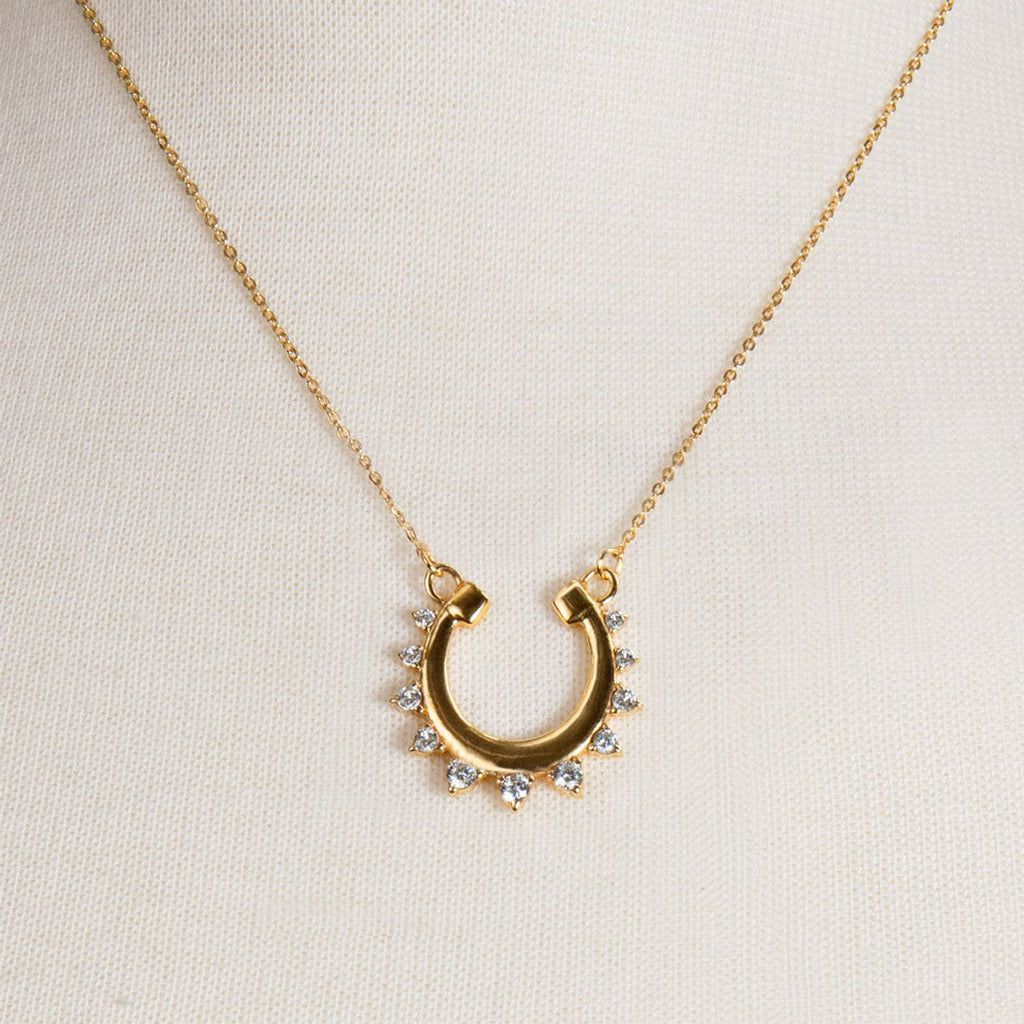 Anola - Diamond Cut Horseshoe Necklace in Gold