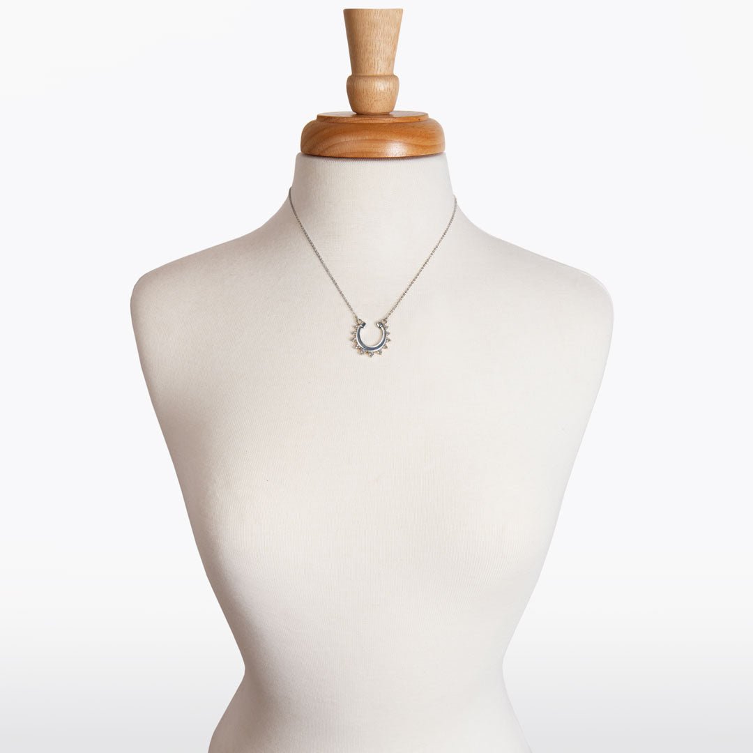 Anola - Diamond Cut Horseshoe Necklace in Silver
