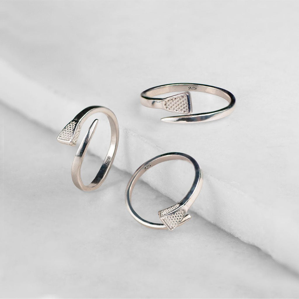 Blacksmith - Horseshoe Nail Wrap Around Equestrian Ring in Silver