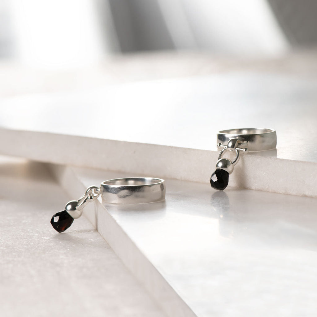 Brio - Black Onyx Horse Bit Equestrian Ring in Silver