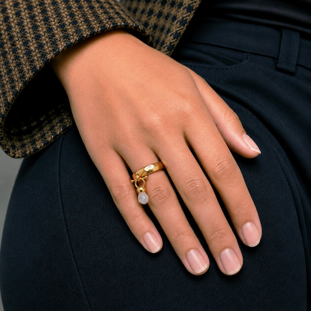 Brio - Moonstone Horse Bit Equestrian Ring in Gold
