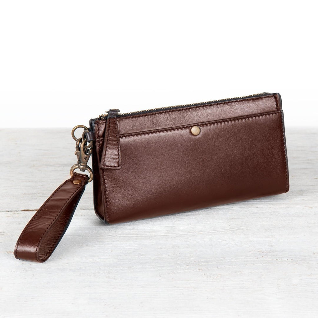 Caravel Wristlet Clutch - Luxury Leather Handbag in Deep Brown