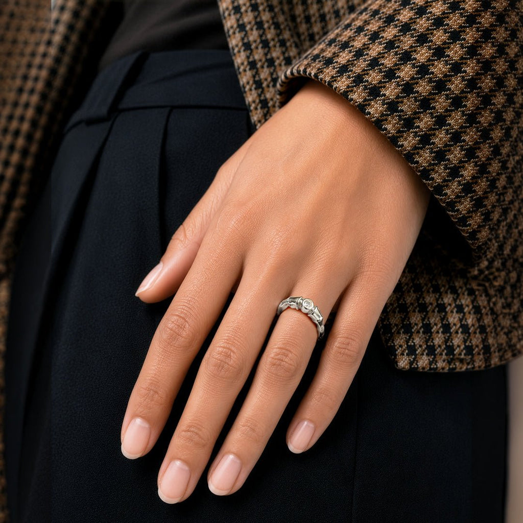 Cavallo - Horse Hooves Equestrian Ring with Moissanite in Silver