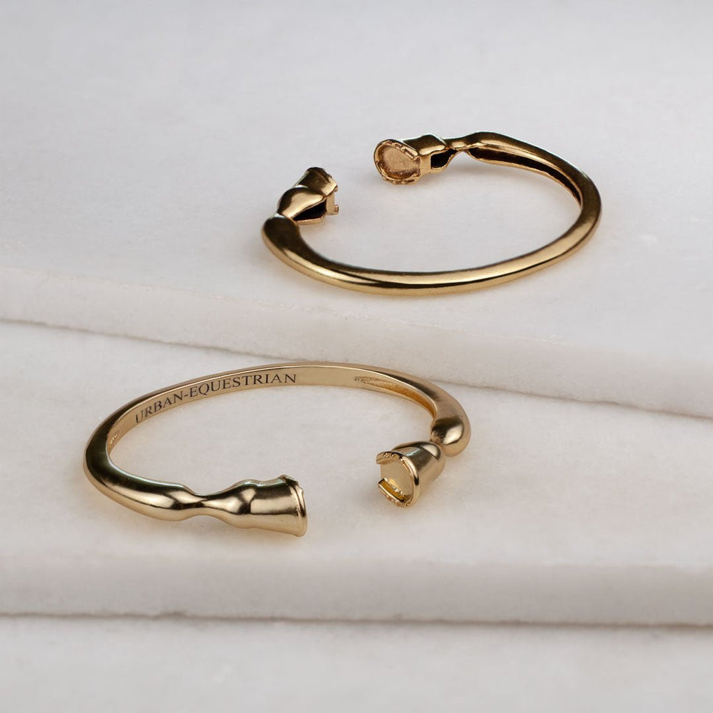 Cavallo - Moissanite Horseshoe Earring in Gold