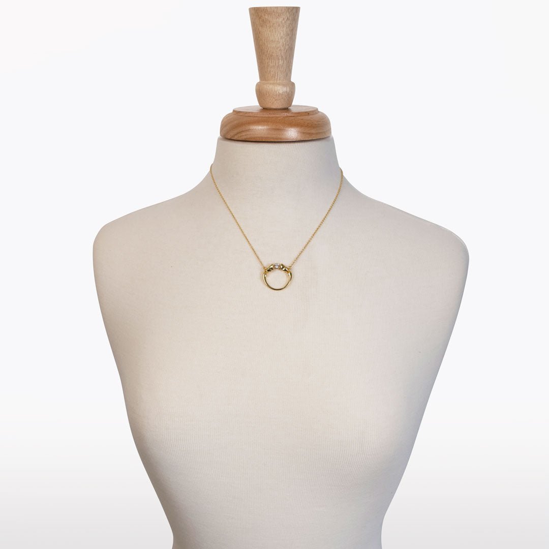 Cavallo - Moissanite Horses Hoof Necklace in Gold