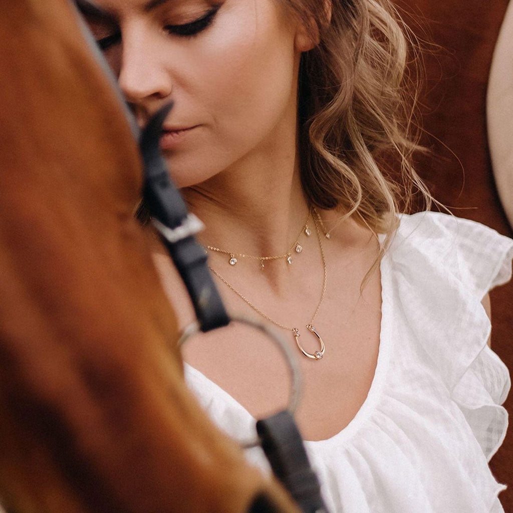 Trinity - Moissanite Stone Horseshoe Necklace in Gold